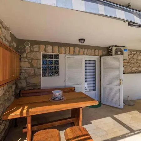 In 51204 Apartmán Dramalj