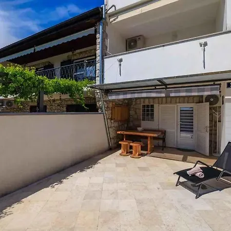 Apartmán In 51204 *